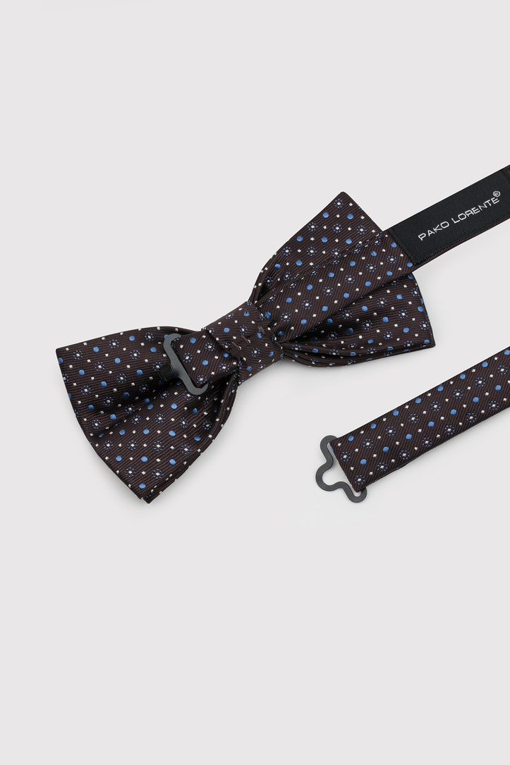 Brązowa mucha w mikrowzór