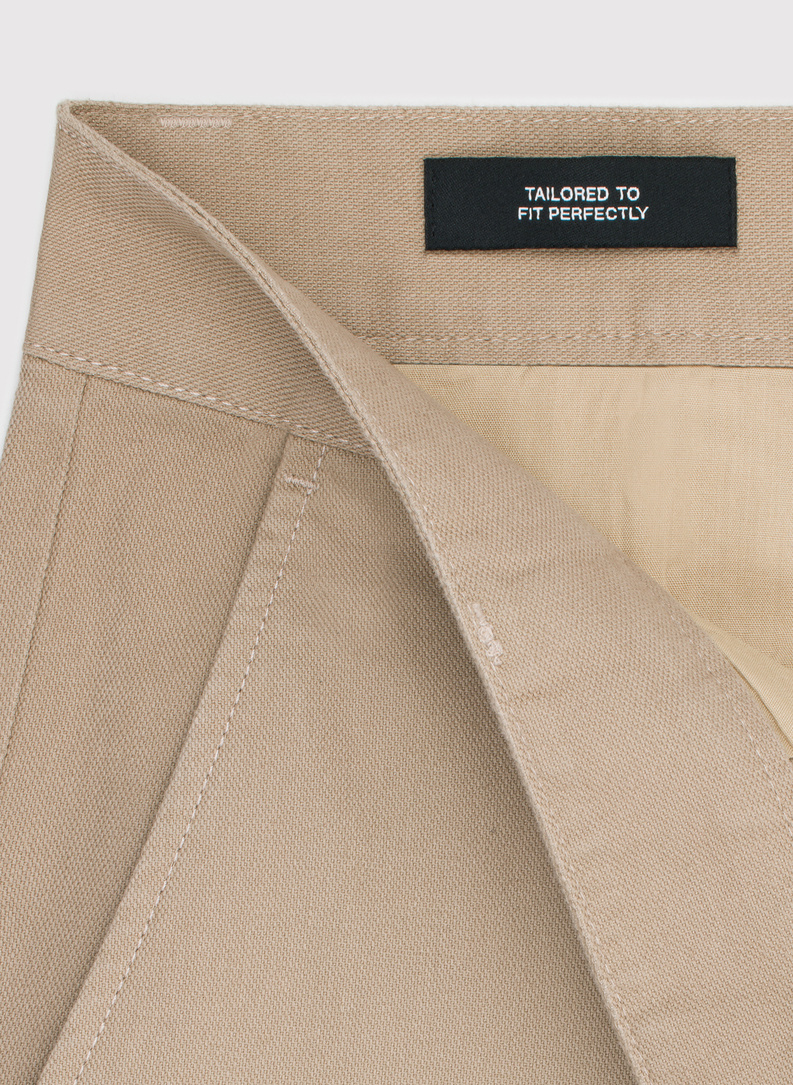 Beżowe spodnie casual