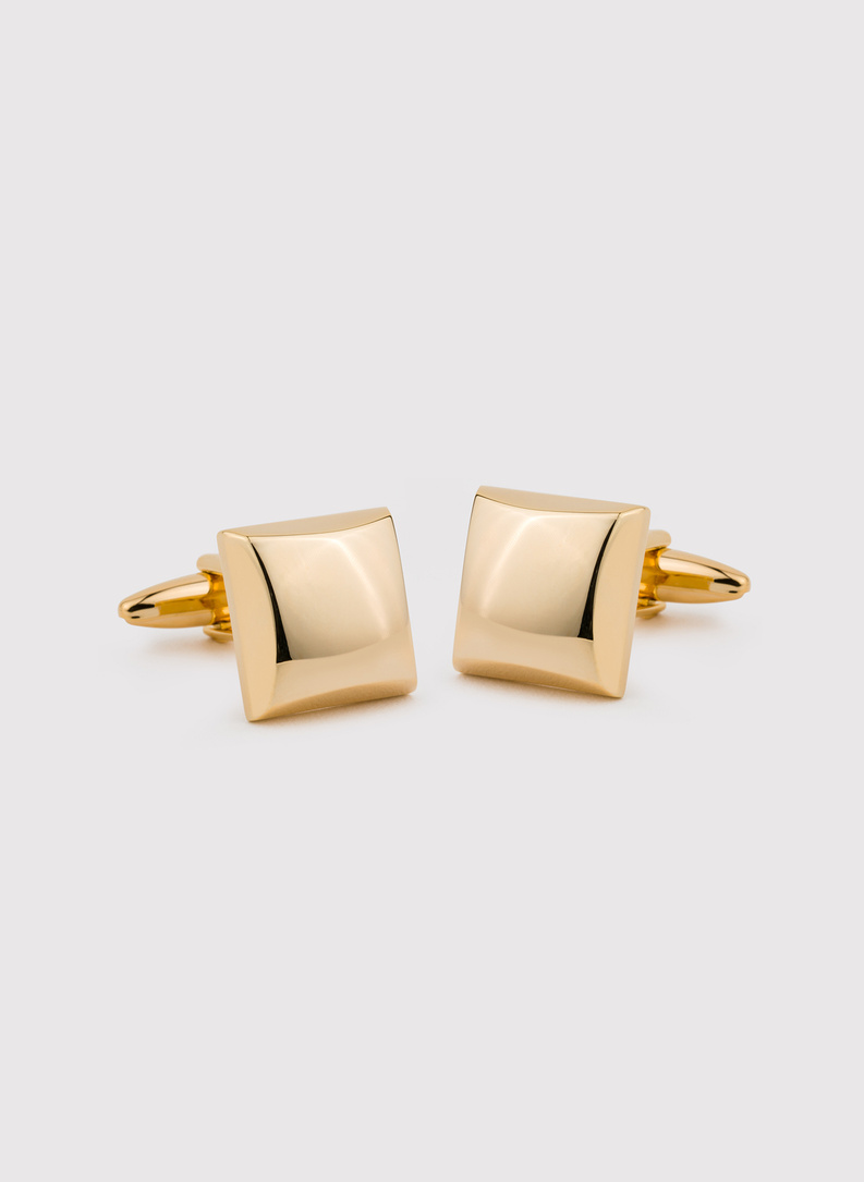 Złote spinki do makietów