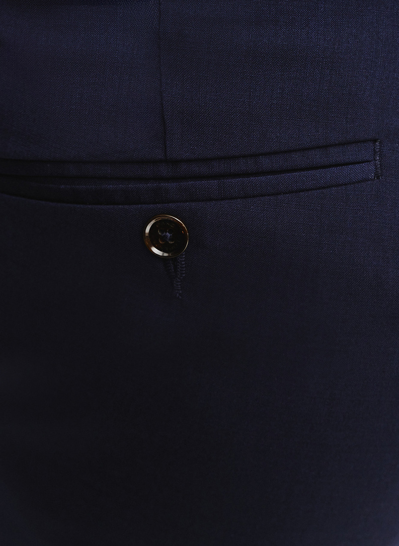 Wełniany granatowy garnitur męski