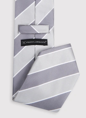 Ślubny niebieski garnitur z wełny