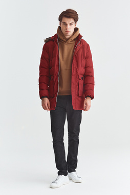 Czerwona męska kurtka z kapturem