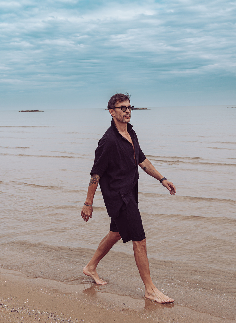 Bawełniana koszula męska w kolorze czarnym