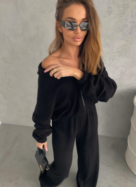 Czarny gładki komplet damski z wełną