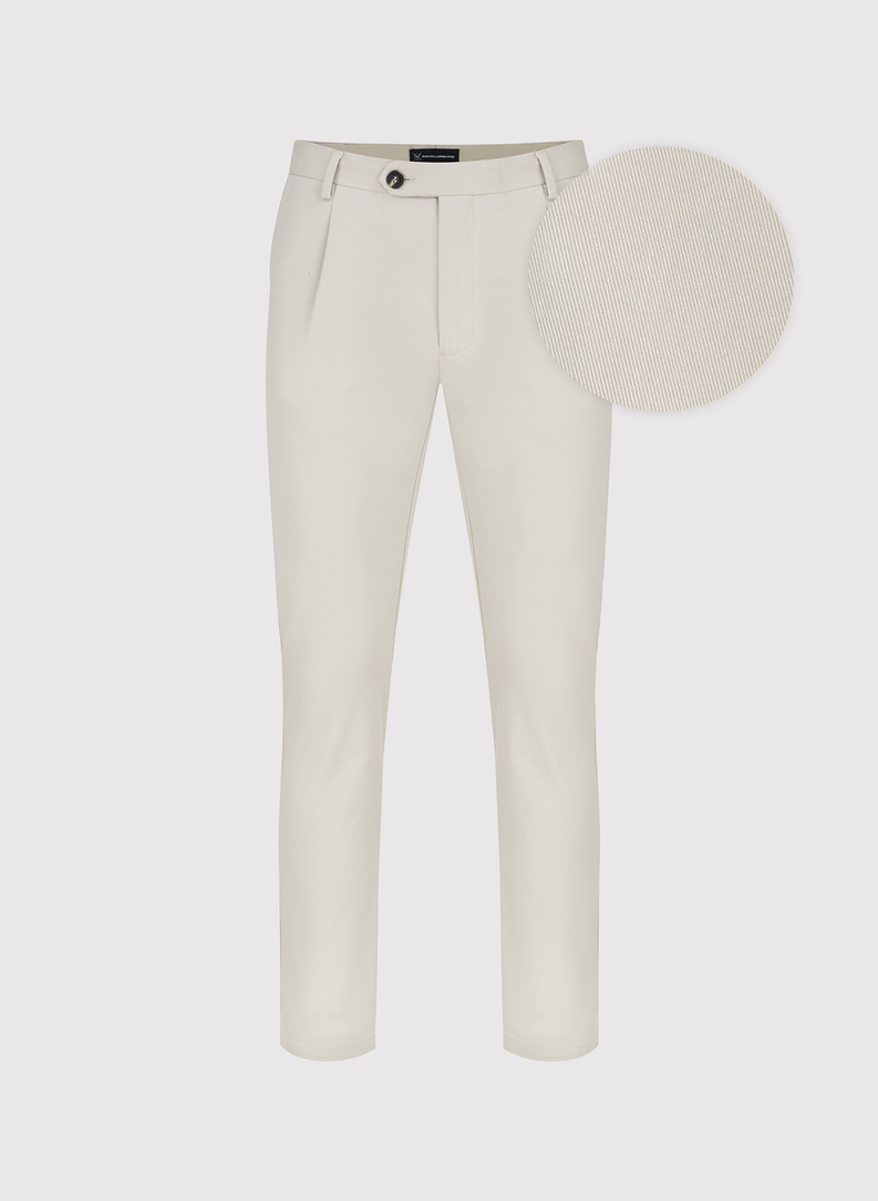 Beżowe spodnie z zaszewkami