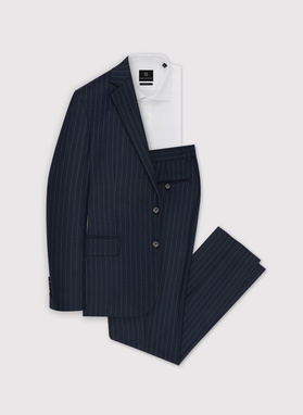Dwuczęściowy garnitur męski w prążki