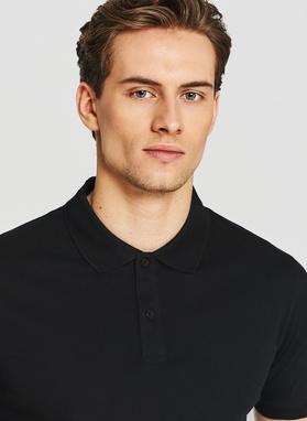 Czarny t-shirt polo z bawełny
