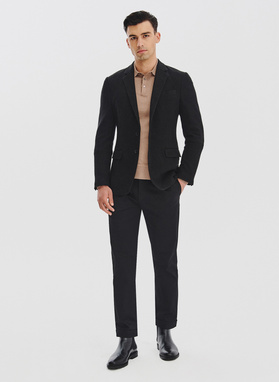 Czarna marynarka z dzianiny