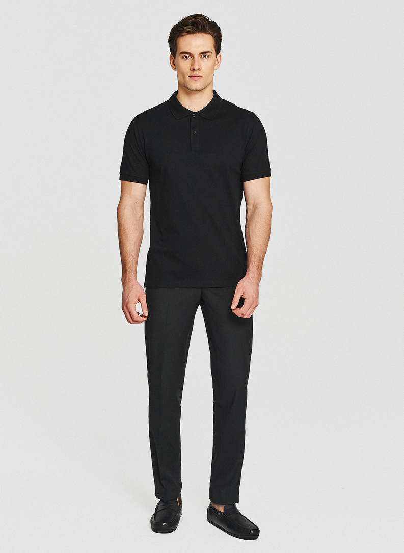 Czarny t-shirt polo z bawełny