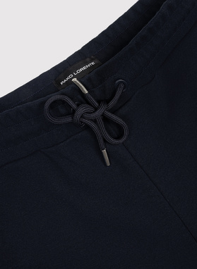 Granatowe szorty dresowe