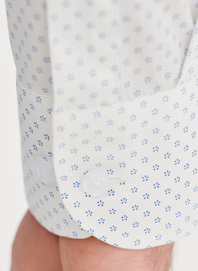 Biała koszula męska w mikrowzór