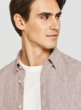 Lniana koszula w kolorze beżowym