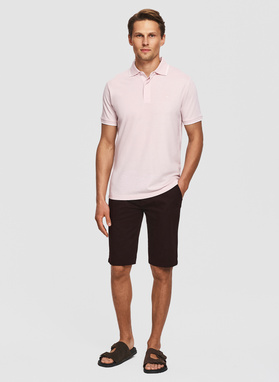 Różowy t-shirt polo z bawełną