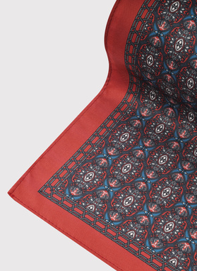 Bordowa poszetka w geometryczny wzór