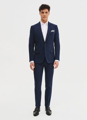 Granatowy garnitur męski z lnem