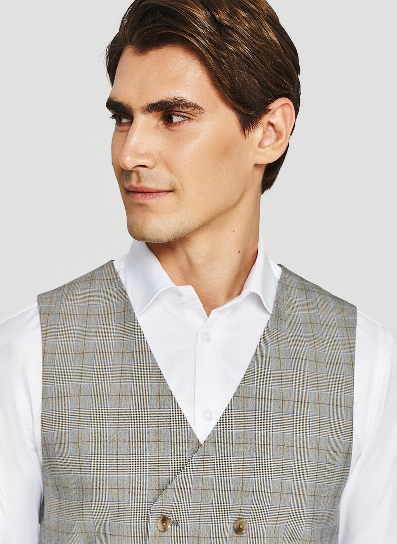 Szara dwurzędowa kamizleka w drobną kratkę