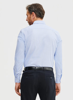 Błękitna koszula męska w paski