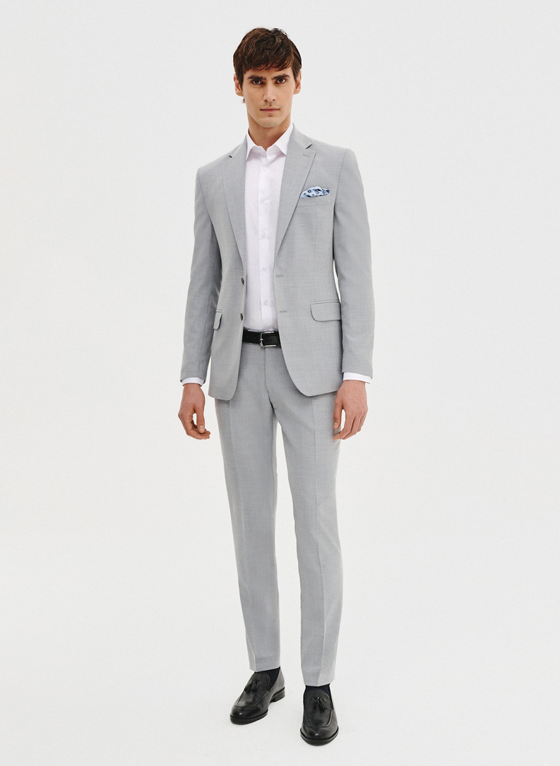 Szara marynarka garniturowa