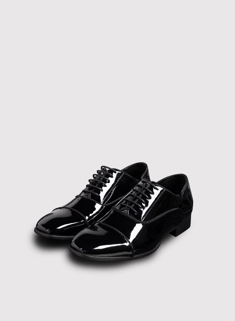 Lakierowane czarne półbuty męskie