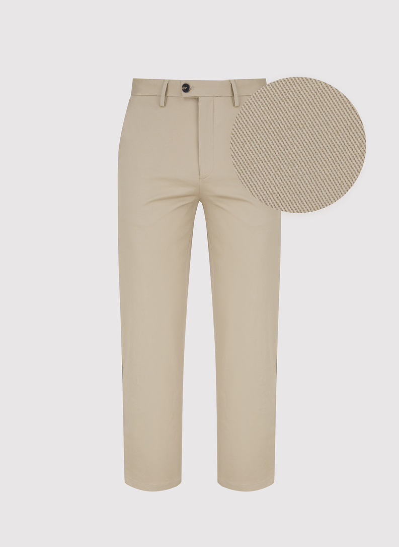 Beżowe spodnie męskie o kroju carrot