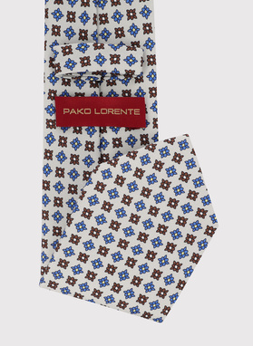 Jasnobeżowy zestaw w mikrowzór