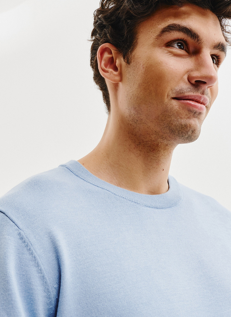 Niebieski sweter męski o-neck