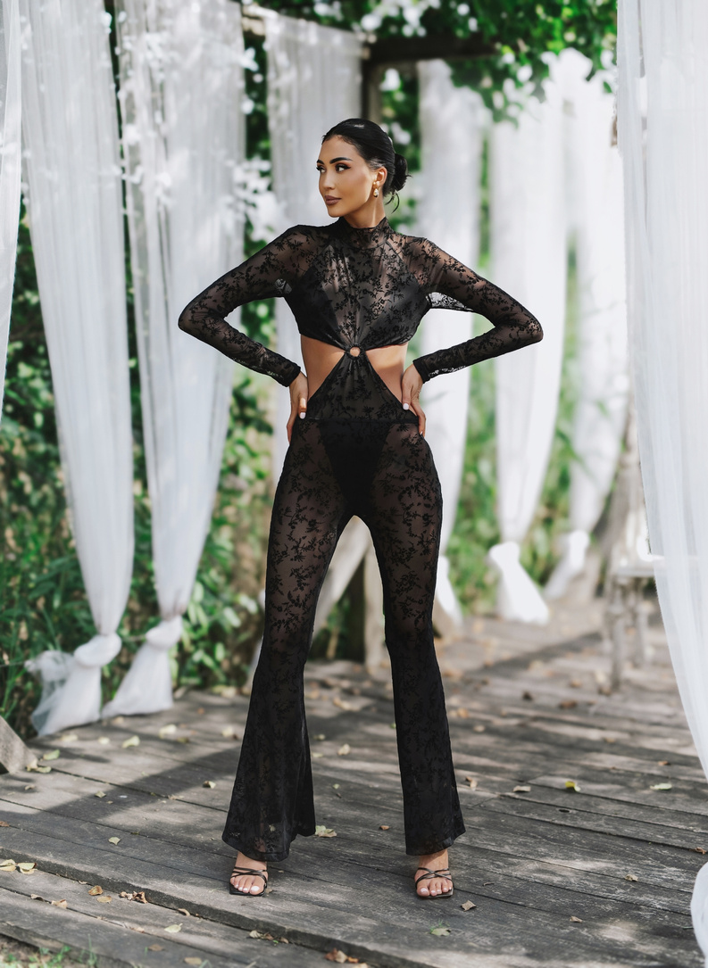 Czarny koronkowy kombinezon ISOLA JUMPSUIT