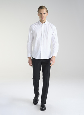 Biała koszula męska w brązowe kropki