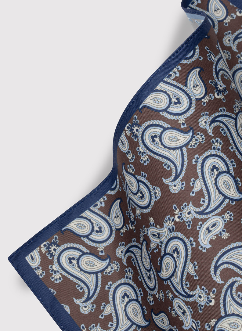 Brązowa poszetka paisley