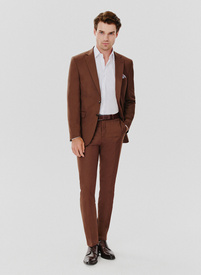 Dwuczęściowy brązowy garnitur męski