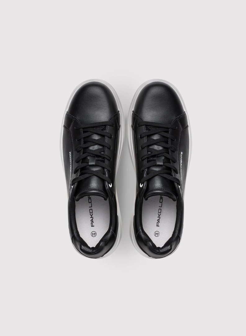 Sneakersy męskie w czarnym kolorze