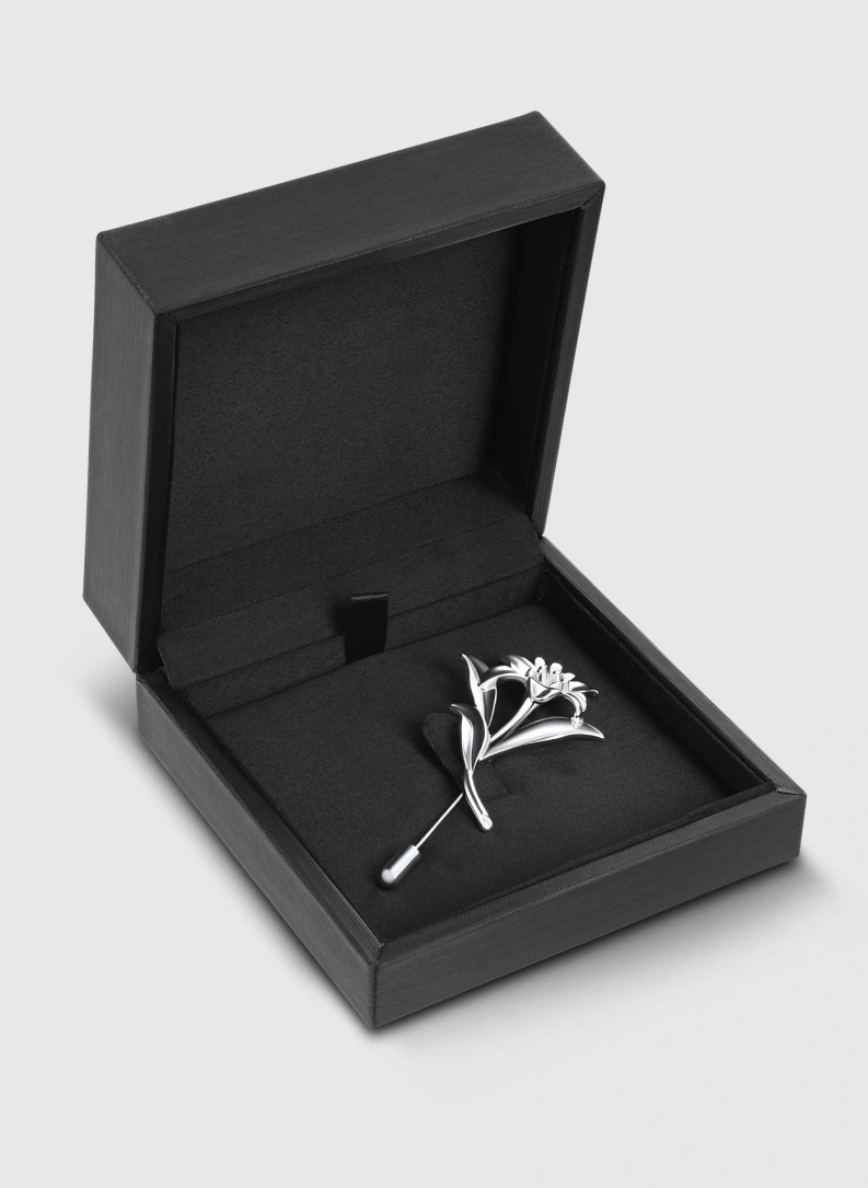 Ślubny niebieski garnitur z wełny