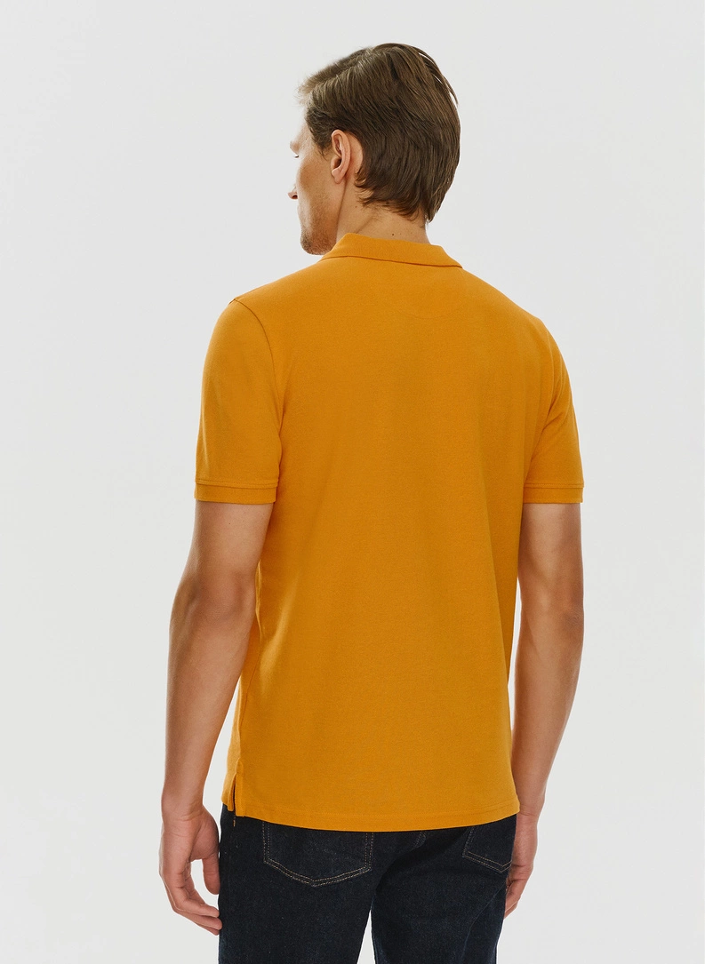 Gładki t-shirt polo w pomarańczowym kolorze