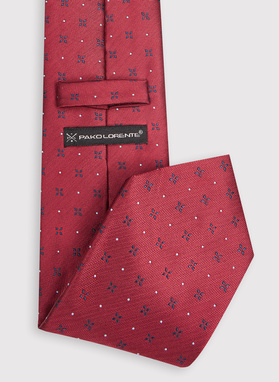 Czerwony krawat męski w mikrowzór