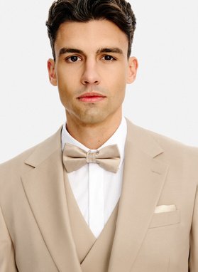 Ślubny wełniany garnitur męski