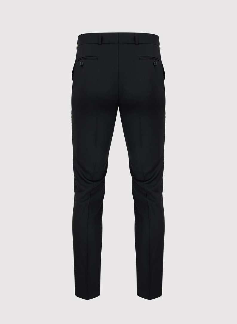 Czarne spodnie w kant męskie