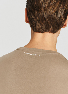 Beżowy bawełniany t-shirt męski