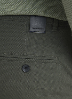 Męskie spodnie w kolorze zielonym 