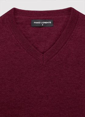 Bordowy sweter męski v-neck