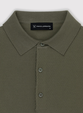 Zielony t-shirt polo o waflowym splocie