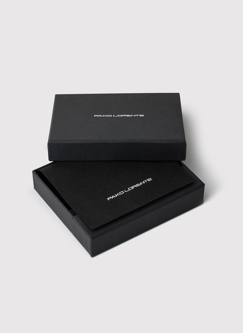 Czarny portfel męski 