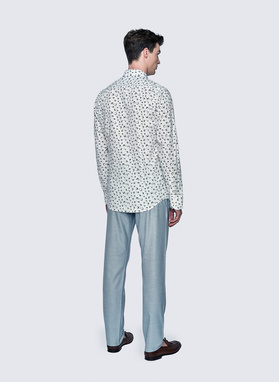 Błękitne spodnie męskie