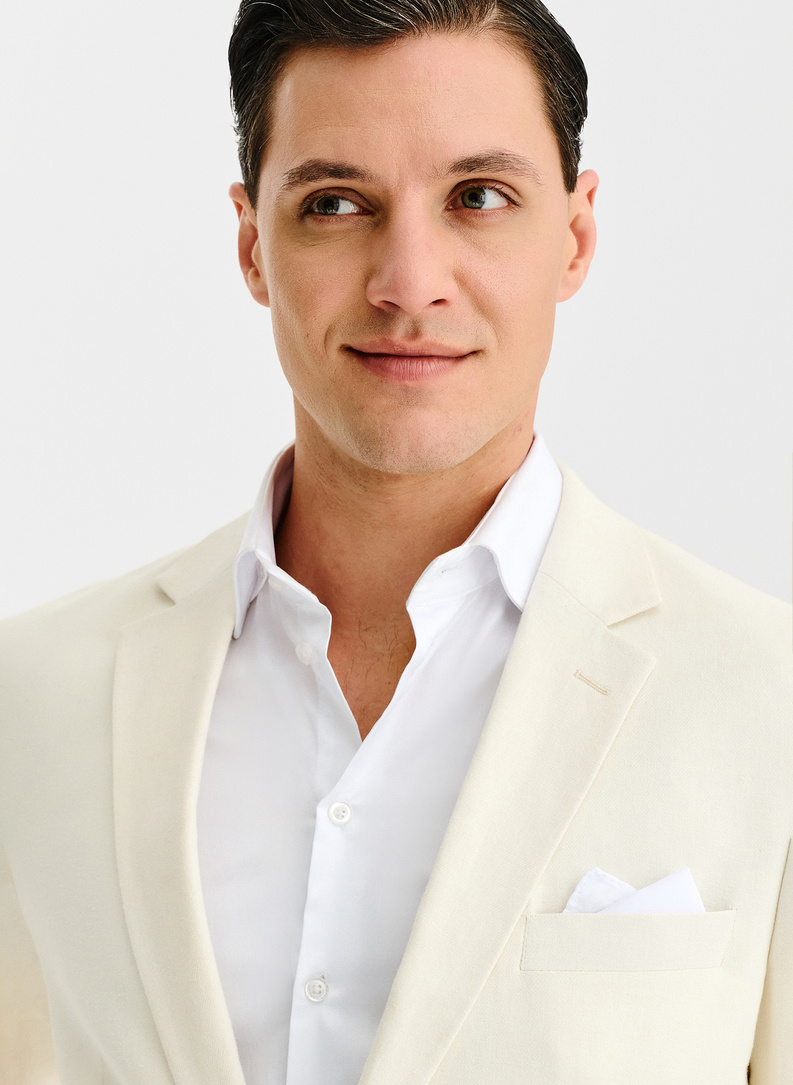 Ślubny beżowy garnitur z lnem