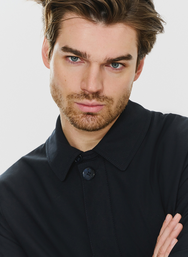 Granatowy przejściowy płaszcz męski