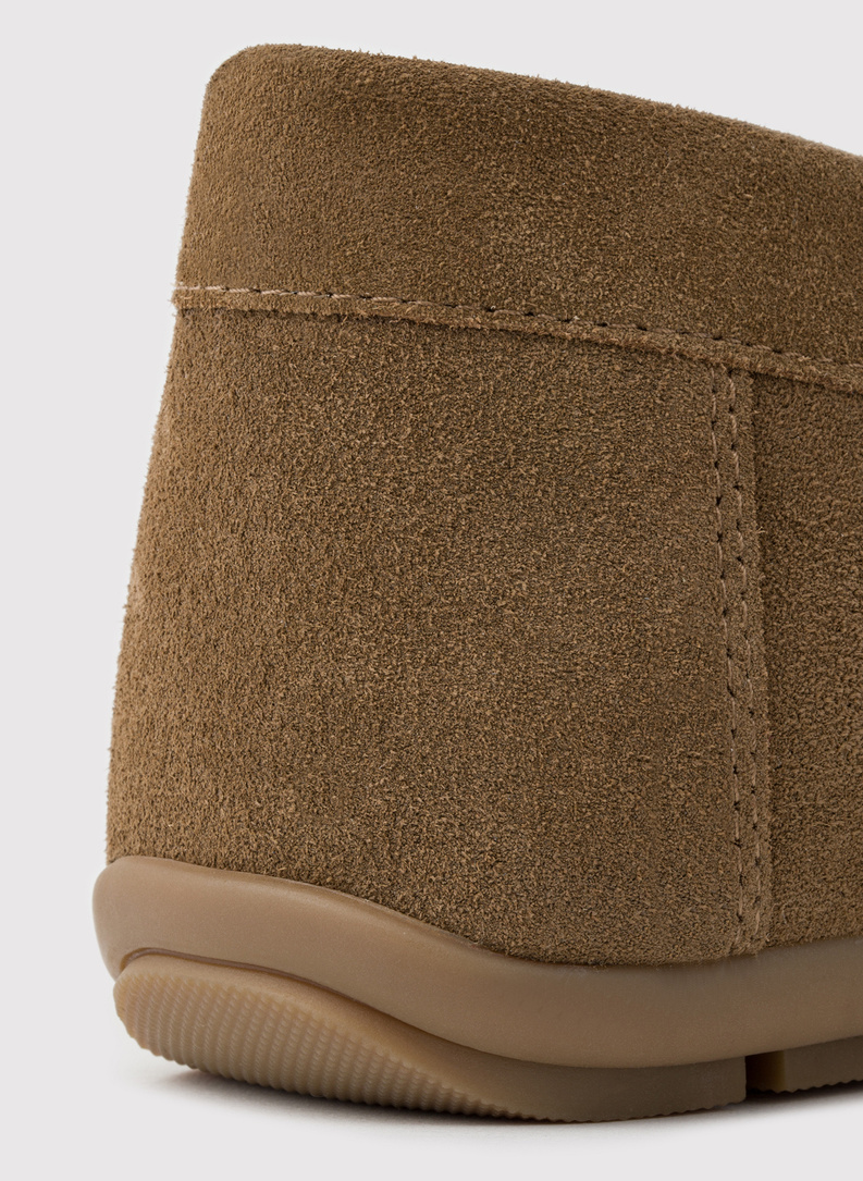 Beżowe mokasyny męskie