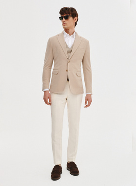 Beżowa marynarka z dzianiny