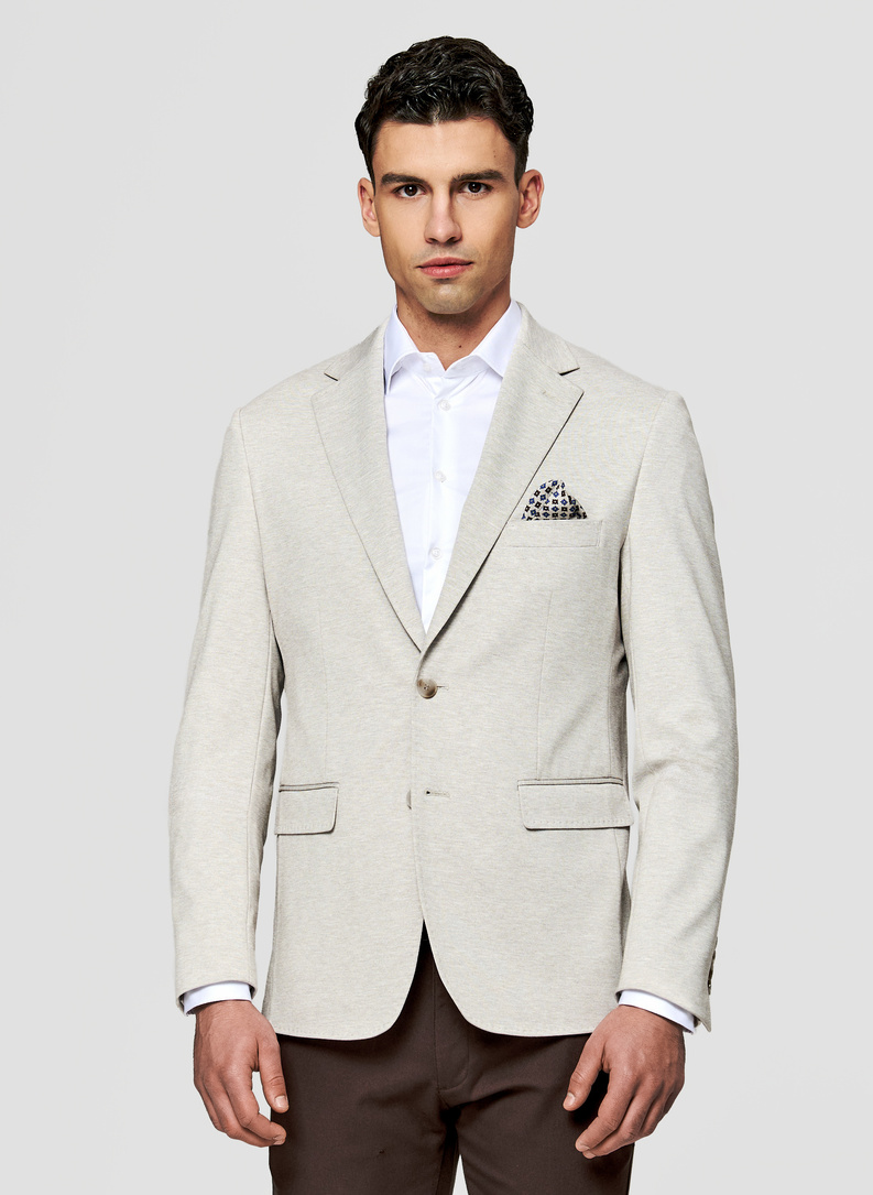 Dzianinowa marynarka w kolorze beżowym