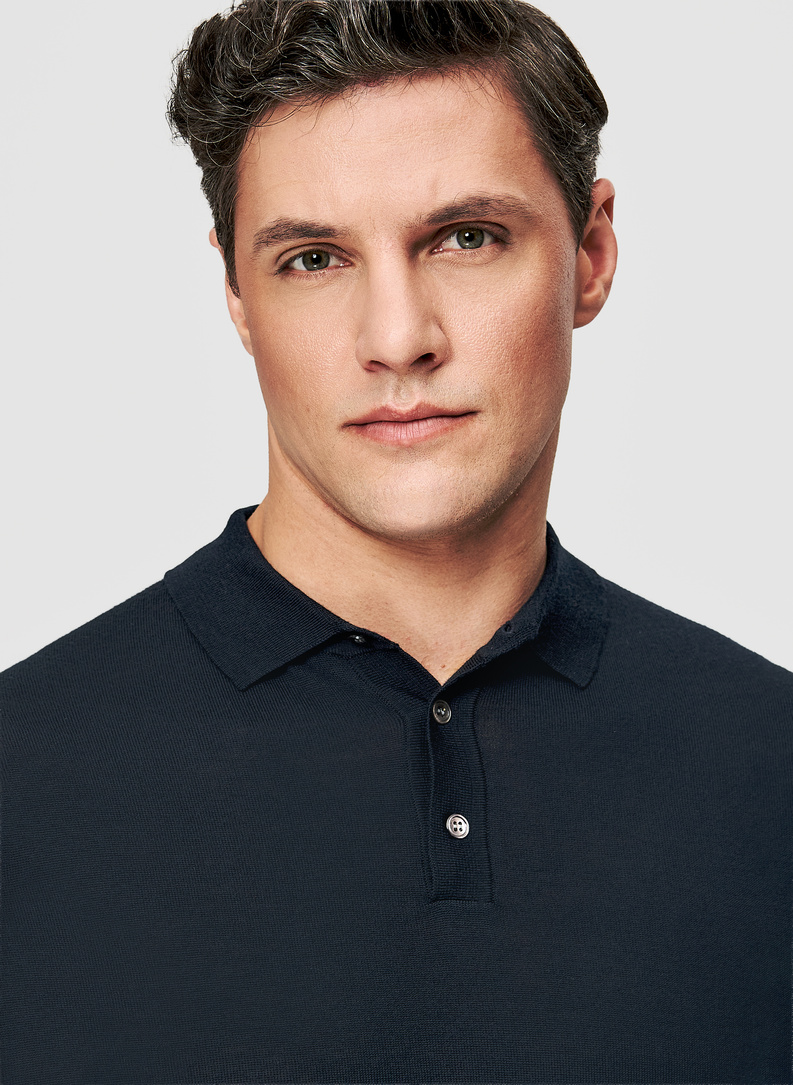 Granatowe polo swetrowe z wełny merino