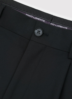 Czarne spodnie garniturowe oversize