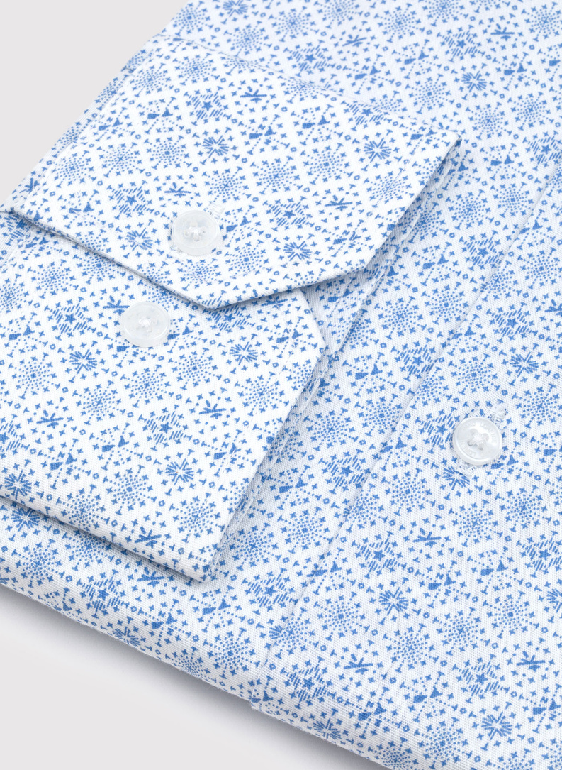 Koszula w kolorze białym w błękitny wzór 